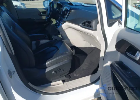 2018 Chrysler Pacifica Touring-L Plus z USA, uszkodzony, nr VIN 2C4RC1EG9JR156751